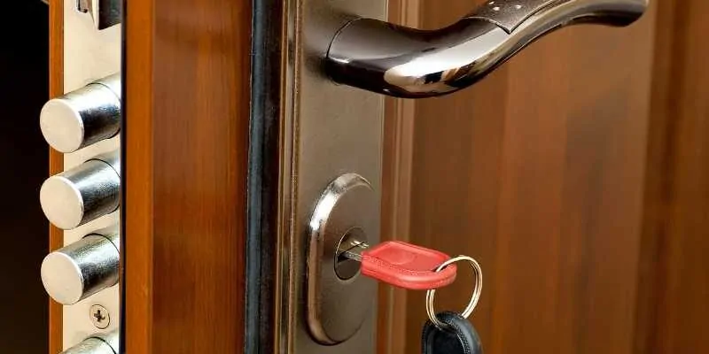 Cuales son los servicios mas recomendados para cambiar cerraduras 800x400 - ¿Cuáles son los servicios más recomendados para cambiar cerraduras en Sant Joan Despi?